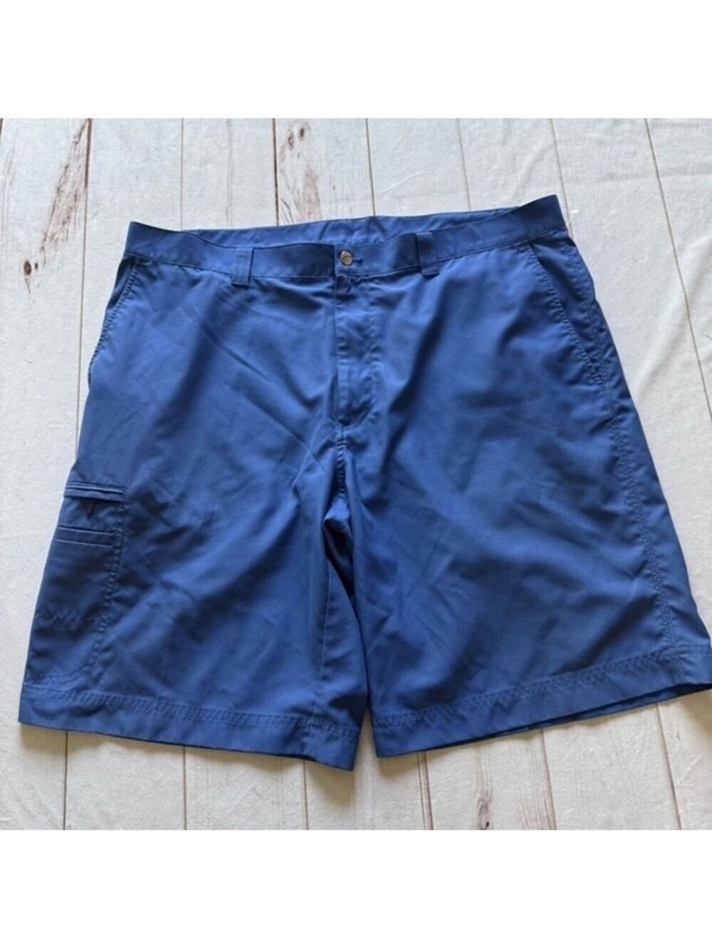 Callaway Men’s Blue Golf Cargo Shorts Size 40 Resortwear Vacation Casual Comfy
